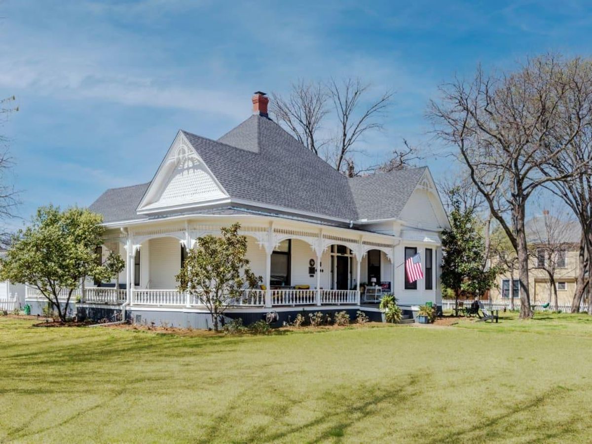 The Historic Benton House, 1730 6th Ave., The Bluntzer Family Home