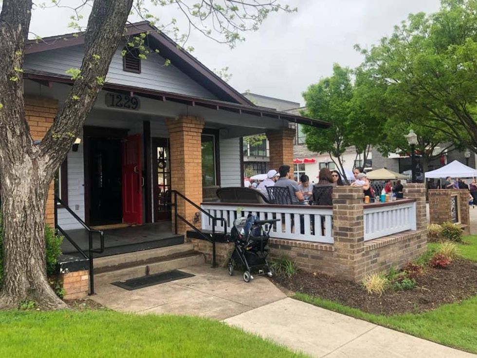 Magnolia Tree Tavern