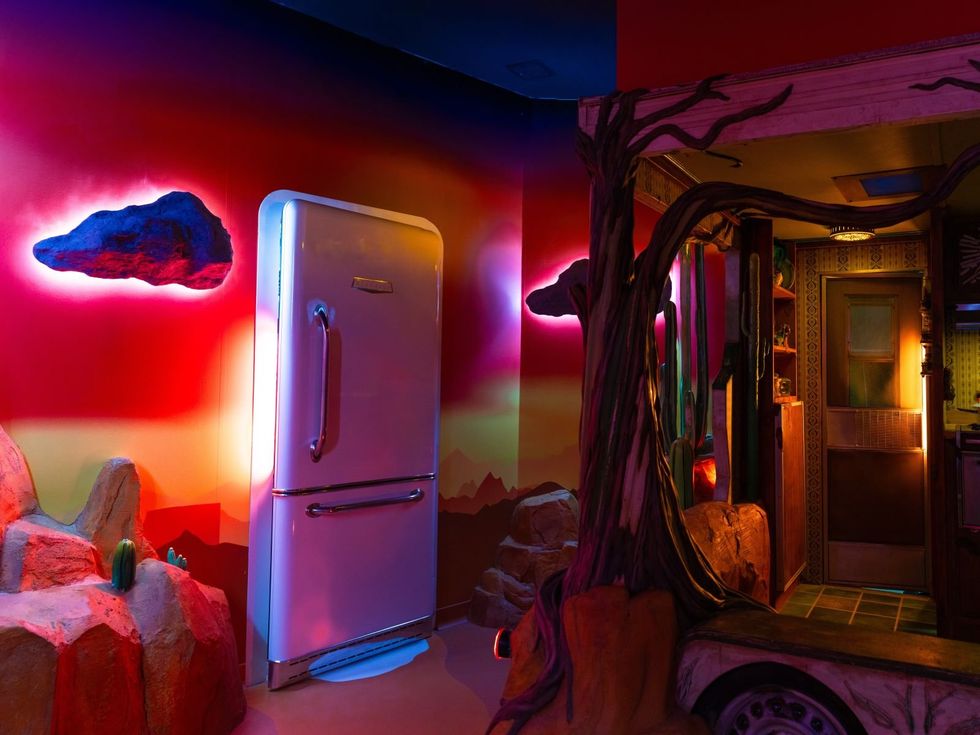 Meow Wolf Grapevine, Real Unreal