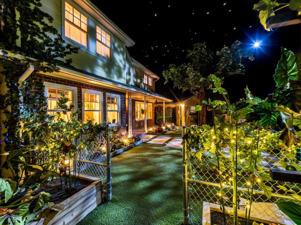 Meow Wolf Grapevine, Real Unreal