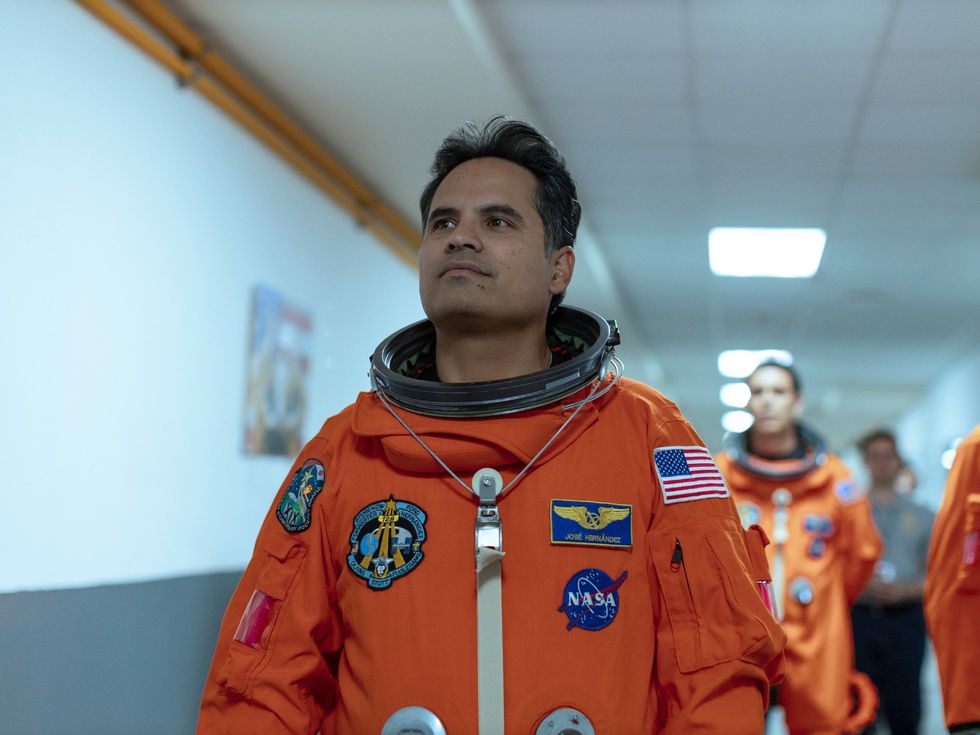 Michael Pe\u00f1a in A Million Miles Away