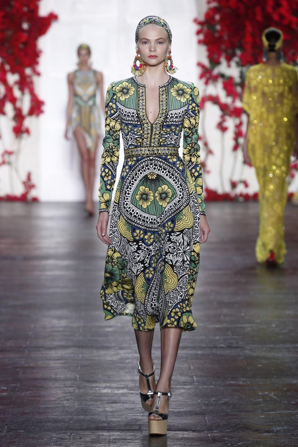 Naeem Khan spring summer 2016 collection look 19