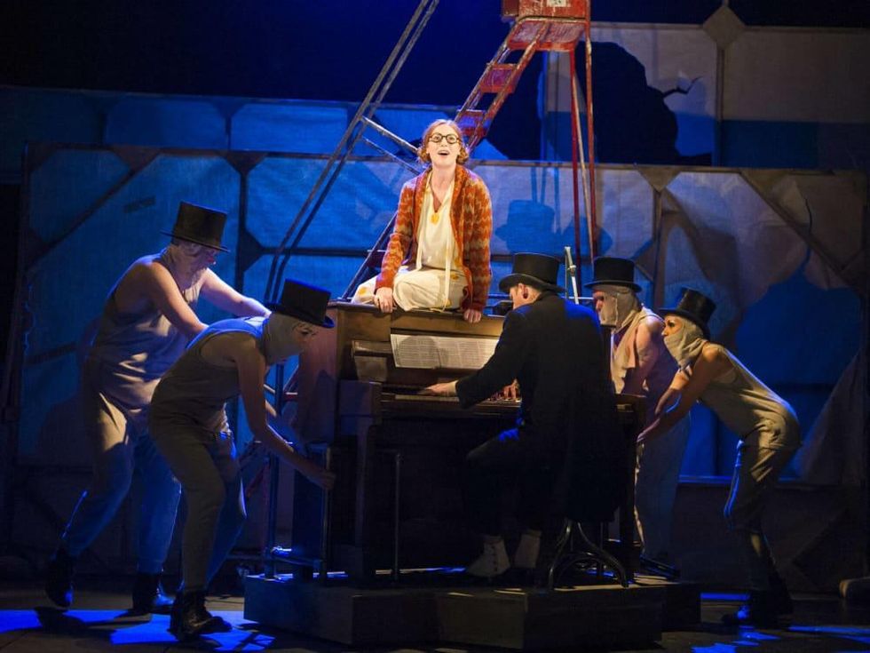 National Theatre Live presents The Threepenny Opera