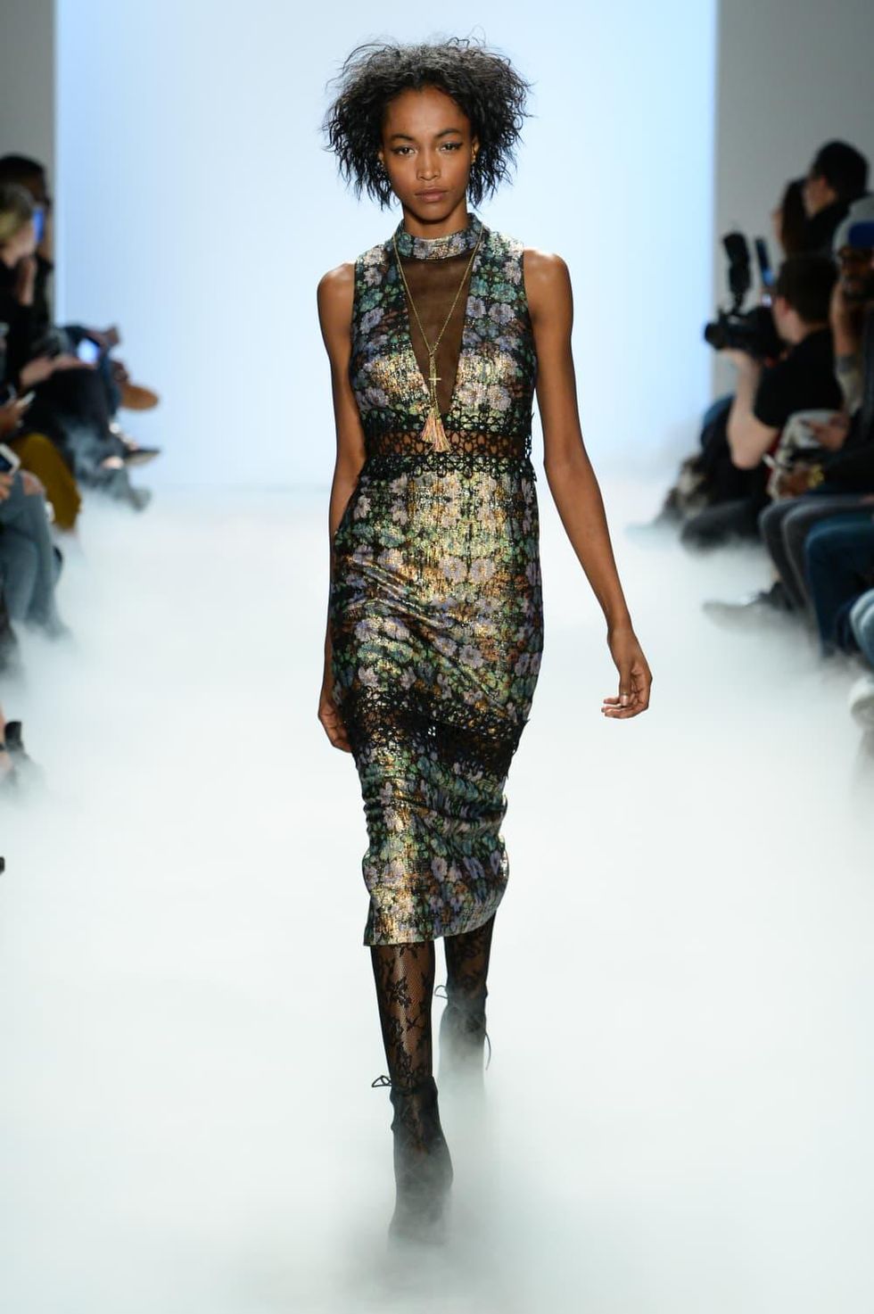 Nicole Miller fall 2016 runway show