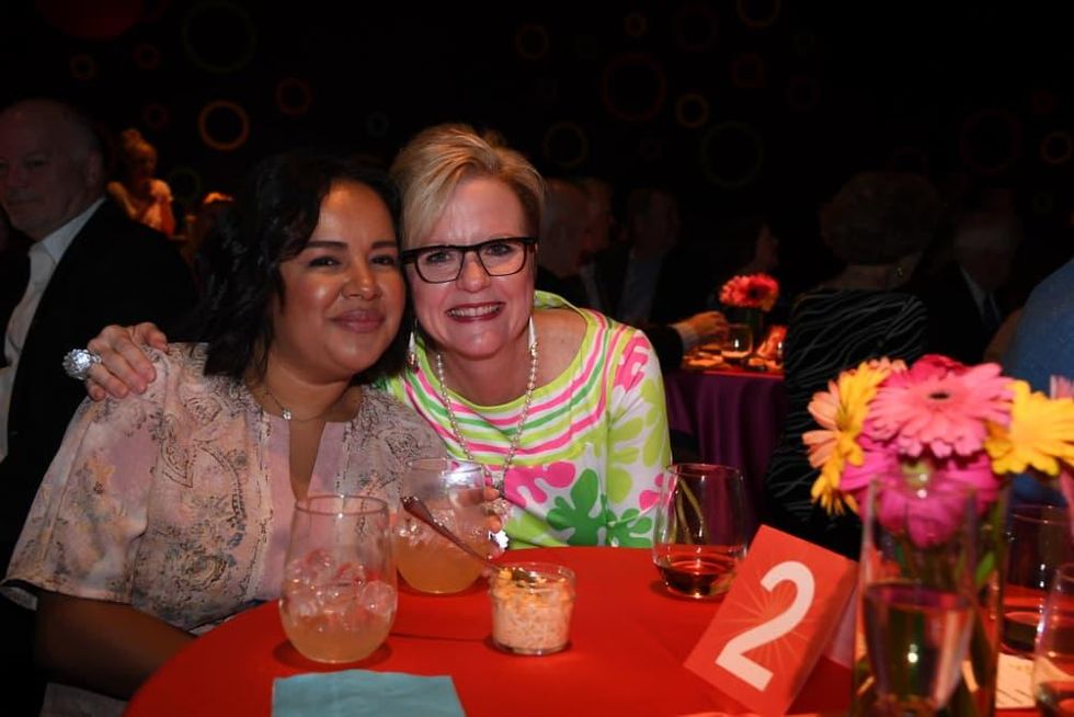 Nuri Pina, Cynthia Hodgkins