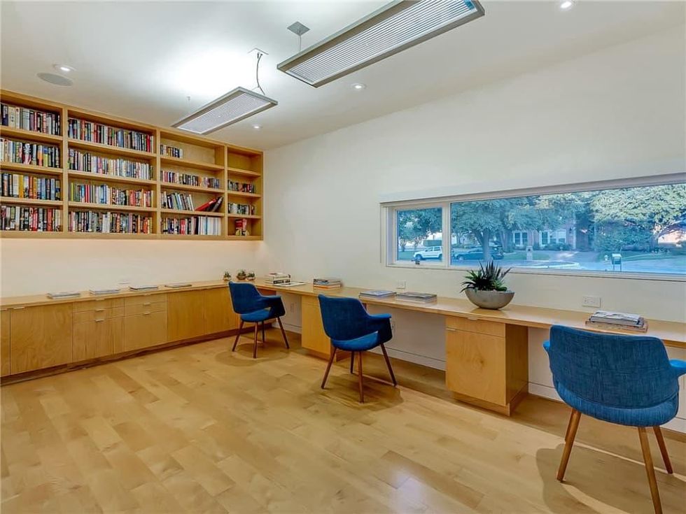 Office at 6628 Sahalee in Fort Worth