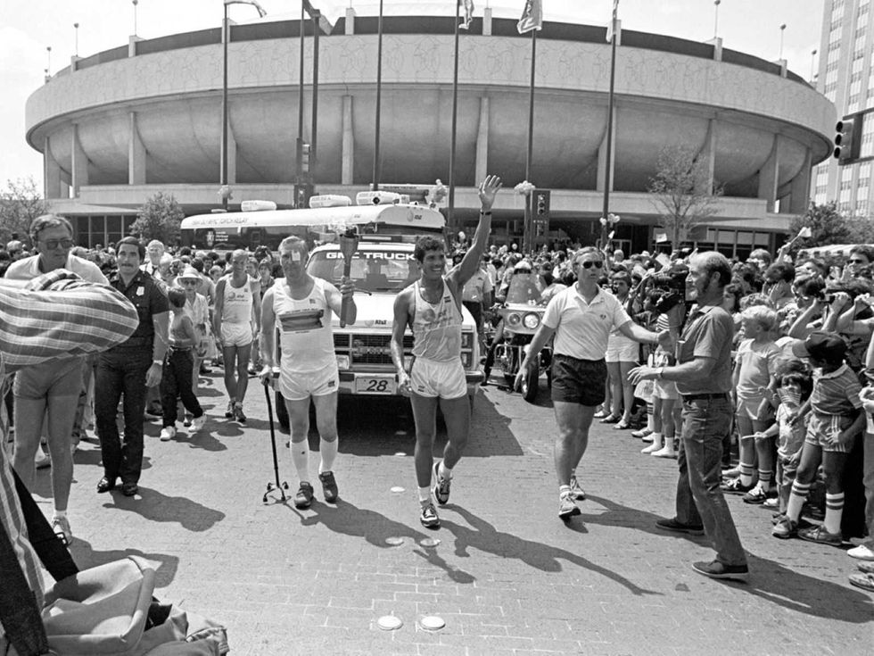 Olympic torch 1984, Fort Worth Convention Center