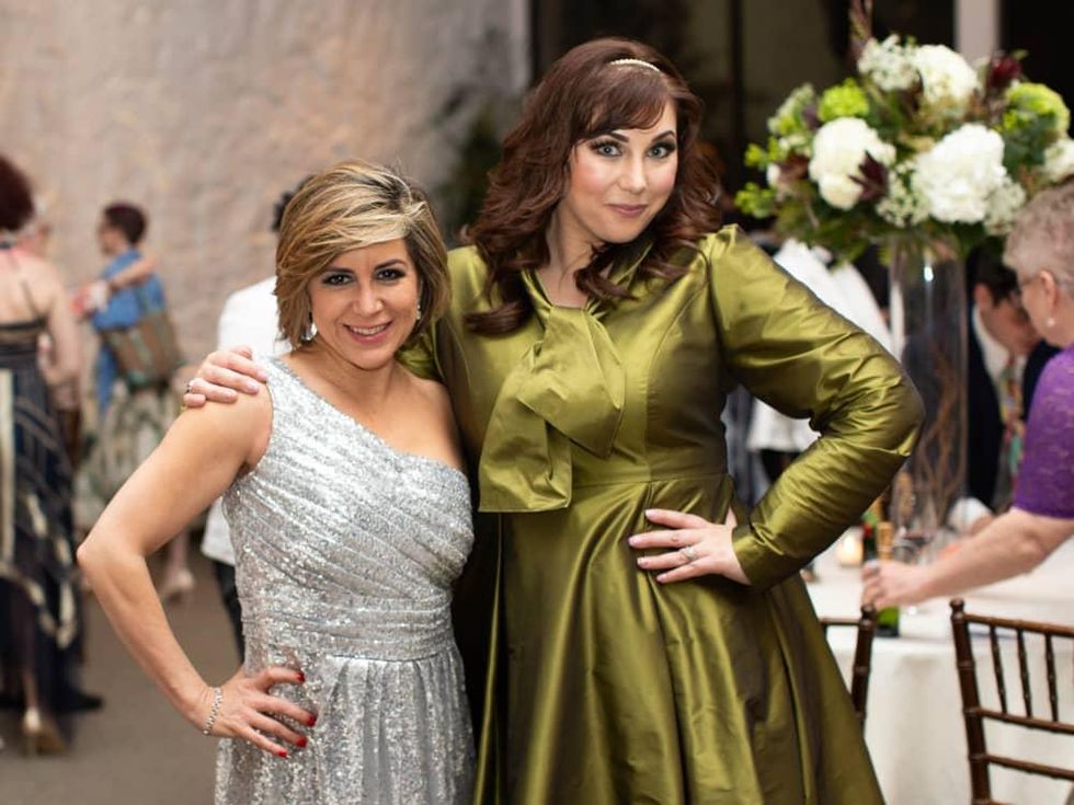 Paulina Magdaleno, Jennifer Rowley