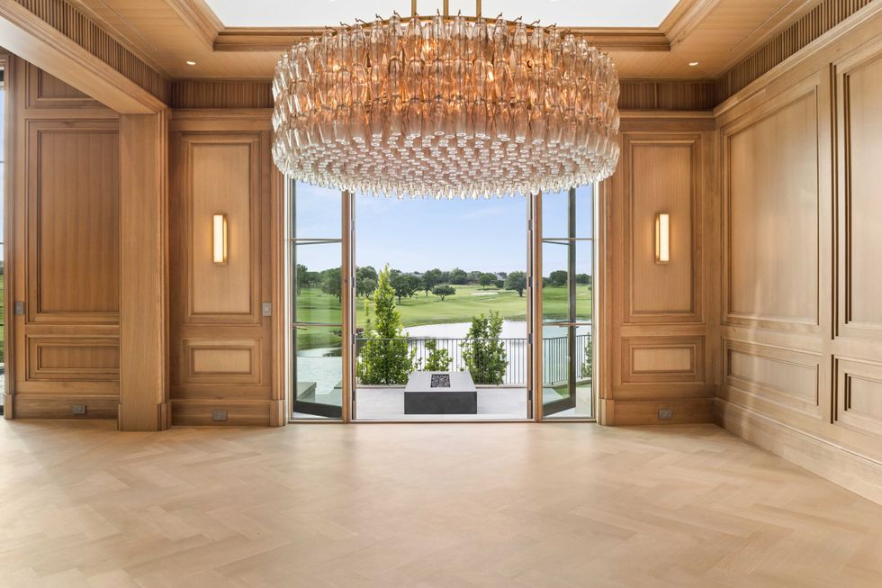 Philoxenia estate, Westlake
