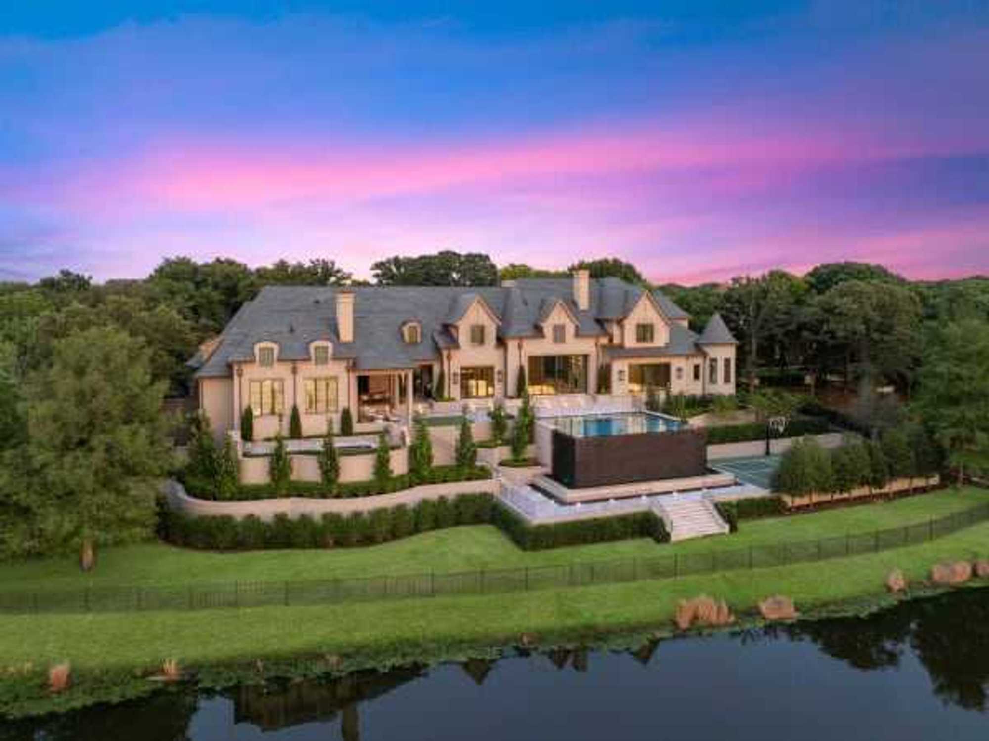 Philoxenia estate, Westlake