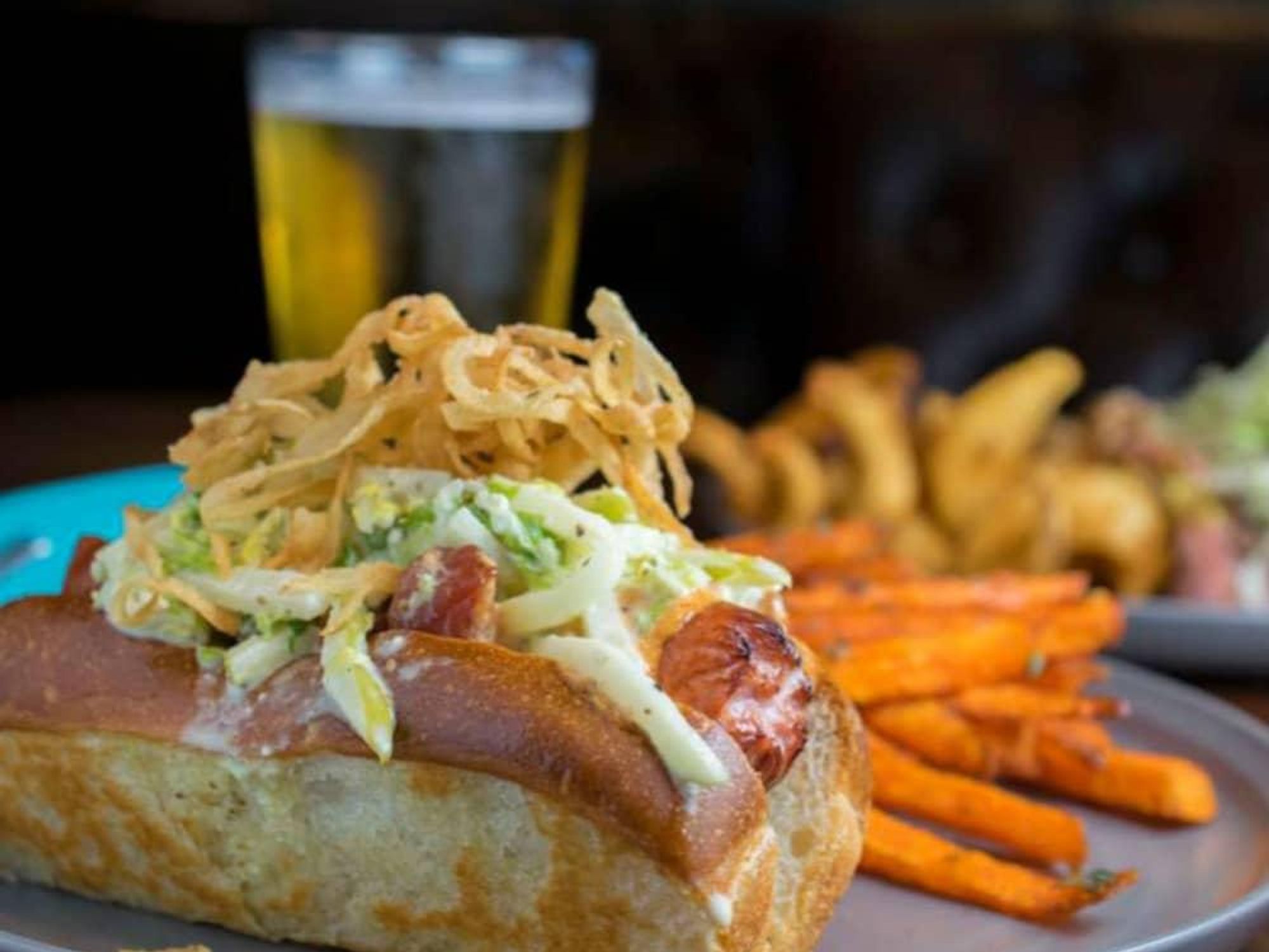 Rim Fort Worth hot dog