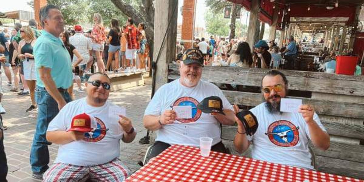 Riscky's BBQ presents 19th Annual Rib-Eating Competition