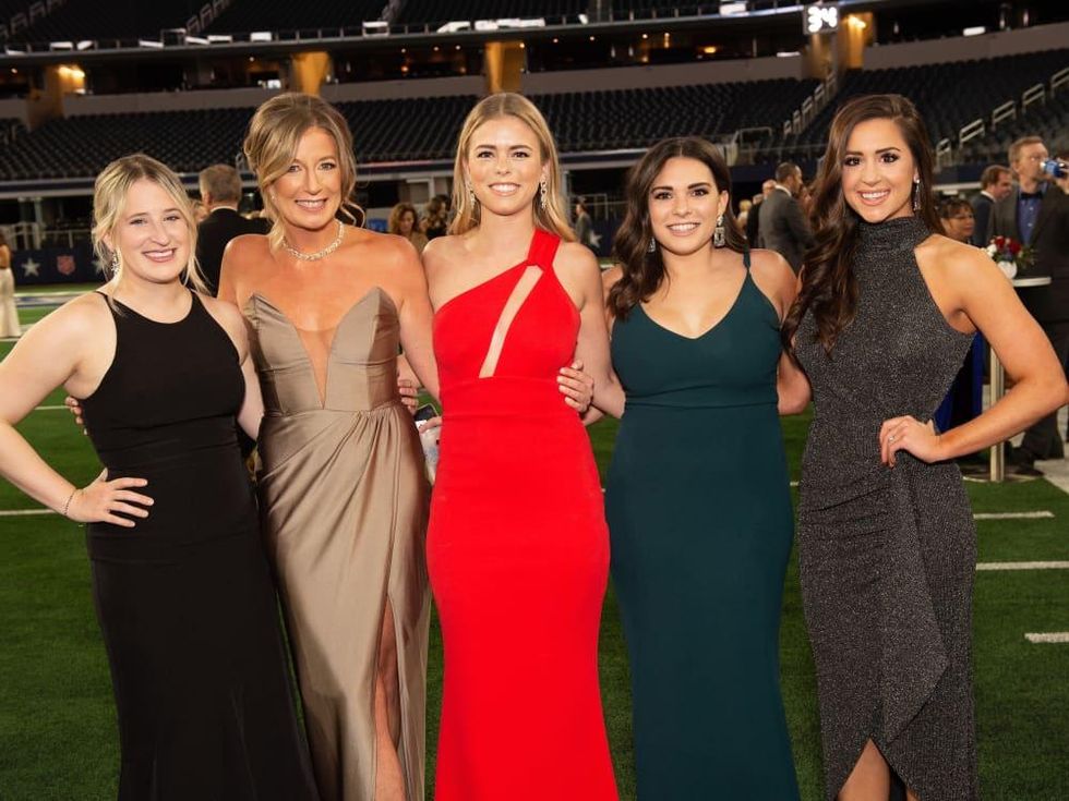 Sammie Williams, Lindsay Cummings, Maddie Borg, Jackie May, Kaely Ferguson