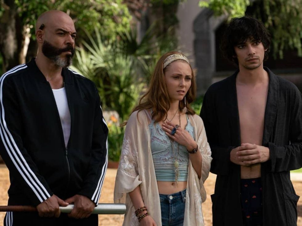 Sebastian Lobo, AnnaSophia Robb, and Devon Bostick in Words on Bathroom Walls