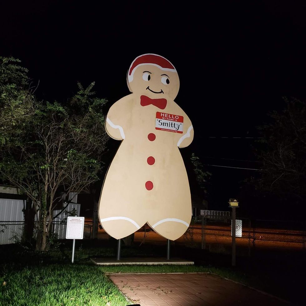 Smitty the gingerbread man in Smithville, Texas