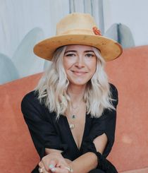 Celeb hat designer brings pop-up to Fort Worth Stockyards  display picture 3