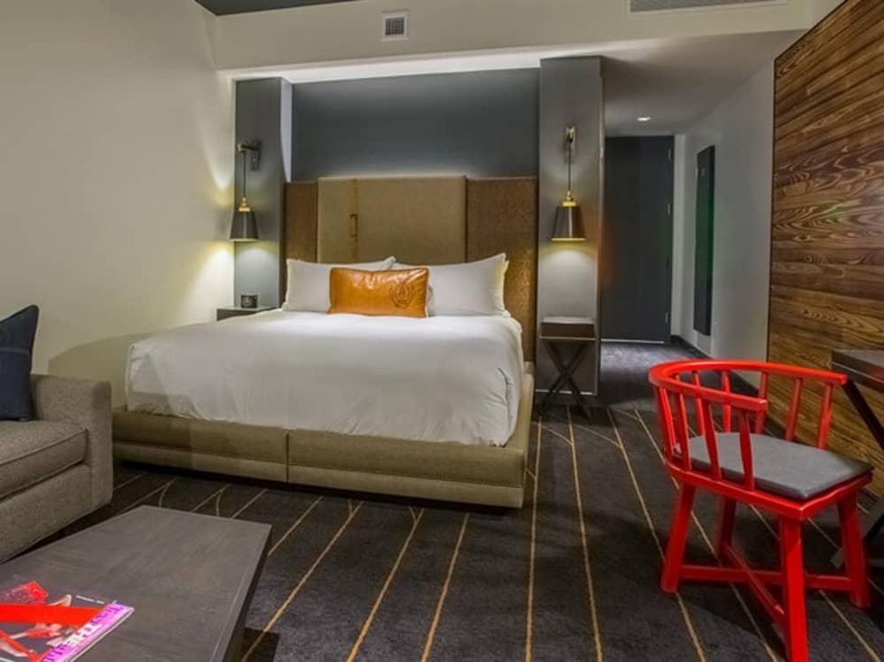 The George hotel College Station room