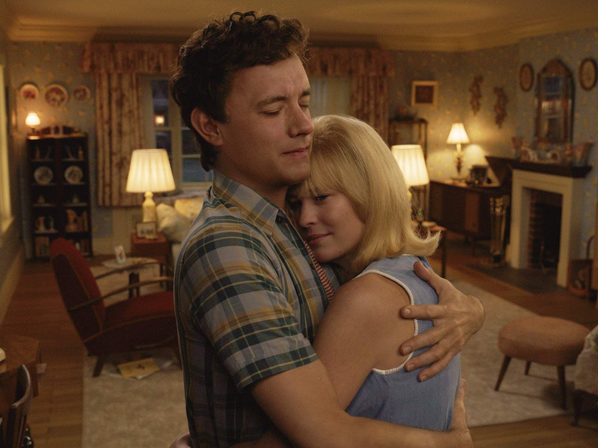 Tom Hanks and Robin Wright in Here