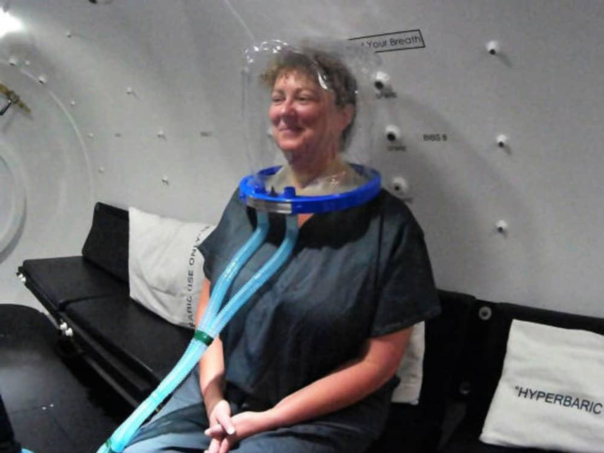 Ventilator helmet hood