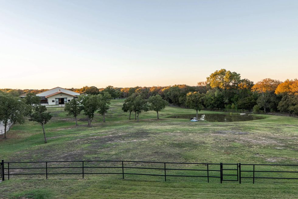 Willow Wood Horse Farm in Grapevine, ranch for sale